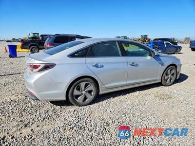 Trzecie zdjęcie samochodu z tyłu: 2017 HYUNDAI SONATA HYBRID LIMITED VIN:KMHE34L14HA050250 - miniatura