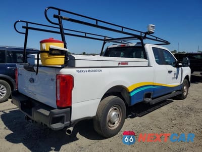 Trzecie zdjęcie samochodu z tyłu: 2024 FORD F250 SUPER DUTY VIN:1FT7X2AA2REE59057 - miniatura