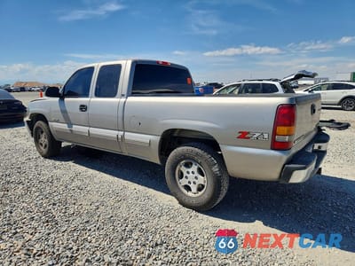 Drugie zdjęcie samochodu z przodu: 2000 CHEVROLET SILVERADO K1500 VIN:1GCEK19T1YE327668 - miniatura