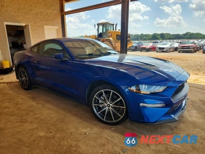Czwarte zdjęcie samochodu z boku: 2018 FORD MUSTANG VIN:1FA6P8TH3J5176699 - miniatura