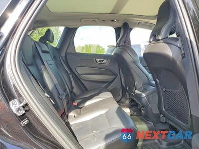 Zdjęcie 11 z 13 samochodu: 2019 VOLVO XC60 T5 VIN:LYV102RK8KB236745 - miniatura