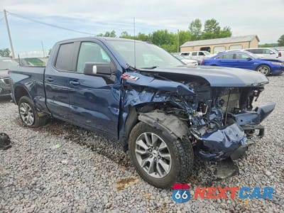 Czwarte zdjęcie samochodu z boku: 2021 CHEVROLET SILVERADO K1500 RST VIN:1GCRYEED2MZ137936 - miniatura