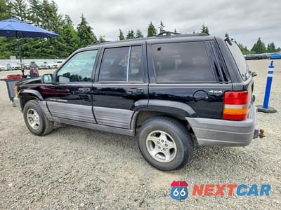 Drugie zdjęcie samochodu z przodu: 1998 JEEP GRAND CHEROKEE LAREDO VIN:1J4GZ58SXWC372695 - miniatura