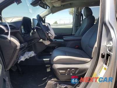 Zdjęcie 7 z 13 samochodu: 2024 TOYOTA SIENNA XLE VIN:5TDYRKEC7RS182653 - miniatura