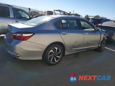 Trzecie zdjęcie samochodu z tyłu: 2017 HONDA ACCORD EX VIN:1HGCR2F73HA074314 - miniatura