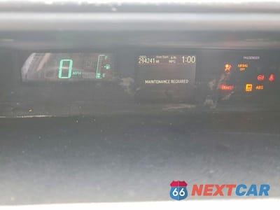 Zdjęcie 9 z 12 samochodu: 2012 TOYOTA PRIUS C ONE VIN:JTDKDTB35C1007577 - miniatura