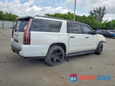Trzecie zdjęcie samochodu z tyłu: 2016 CADILLAC ESCALADE ESV LUXURY VIN:1GYS4HKJ9GR177082 - miniatura