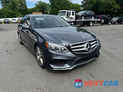 Czwarte zdjęcie samochodu z boku: 2016 MERCEDES-BENZ E 350 4MATIC VIN:WDDHF8JB5GB185229 - miniatura