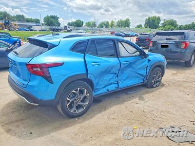 Trzecie zdjęcie samochodu z tyłu: 2025 CHEVROLET TRAX 1LT VIN:KL77LHEP7SC121147 - miniatura