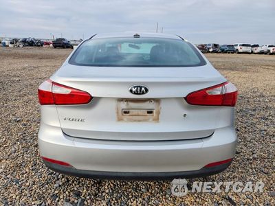 Zdjęcie 6 z 12 samochodu: 2014 KIA FORTE VIN:KNAFK4A68E5248339 - miniatura