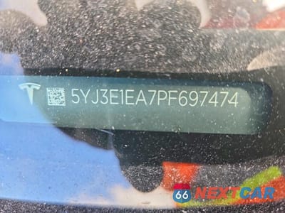 Zdjęcie 12 z 12 samochodu: 2023 TESLA MODEL 3 VIN:5YJ3E1EA7PF697474 - miniatura