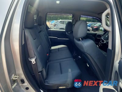 Zdjęcie 10 z 12 samochodu: 2013 HONDA RIDGELINE SPORT VIN:5FPYK1F7XDB010668 - miniatura