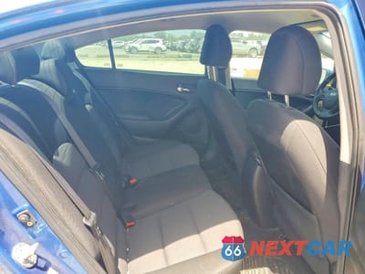 Zdjęcie 10 z 12 samochodu: 2014 KIA FORTE LX VIN:KNAFX4A65E5219866 - miniatura
