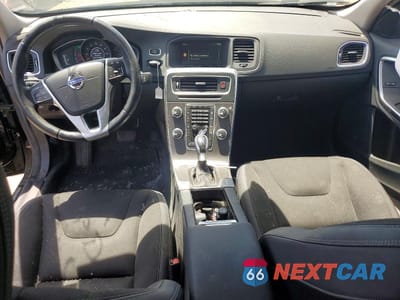 Zdjęcie 8 z 12 samochodu: 2015 VOLVO S60 VIN:YV140MFJ6F1353624 - miniatura