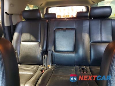 Zdjęcie 10 z 13 samochodu: 2007 CHEVROLET SUBURBAN K1500 VIN:1GNFK16307J348405 - miniatura