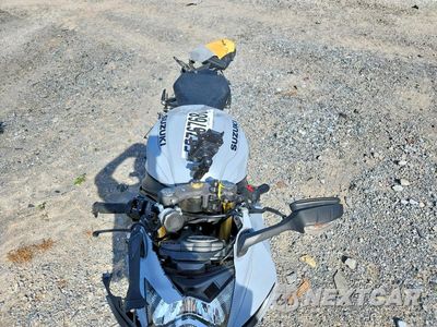 Piąte zdjęcie samochodu w środku: 2022 SUZUKI GSX-R750 VIN:JS1GR7MA6N7101214 - miniatura