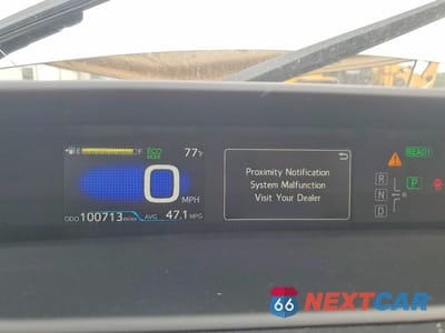 Zdjęcie 9 z 13 samochodu: 2017 TOYOTA PRIUS THREE VIN:JTDKARFU0H3047351 - miniatura