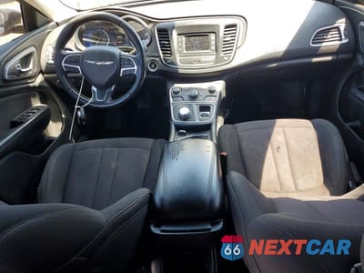 Zdjęcie 8 z 12 samochodu: 2015 CHRYSLER 200 LIMITED VIN:1C3CCCAB7FN645122 - miniatura