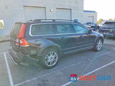 Trzecie zdjęcie samochodu z tyłu: 2016 VOLVO XC70 T5 PREMIER VIN:YV4612NK1G1237028 - miniatura