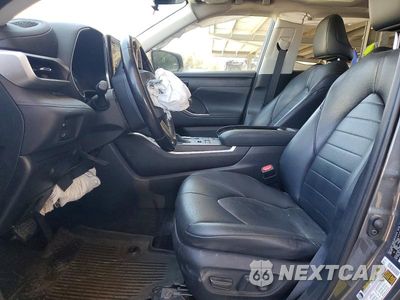 Zdjęcie 7 z 12 samochodu: 2020 TOYOTA HIGHLANDER XLE VIN:5TDHZRBH1LS030318 - miniatura