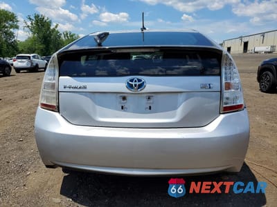Zdjęcie 6 z 12 samochodu: 2010 TOYOTA PRIUS VIN:JTDKN3DU2A0081898 - miniatura