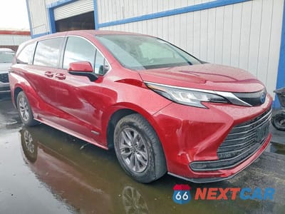 Czwarte zdjęcie samochodu z boku: 2021 TOYOTA SIENNA LE VIN:5TDKRKEC5MS042986 - miniatura