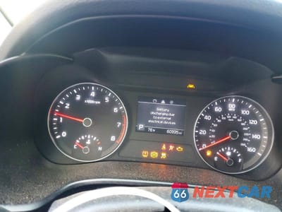 Zdjęcie 9 z 12 samochodu: 2019 KIA FORTE LXS VIN:3KPF24AD1KE009846 - miniatura