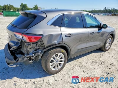 Trzecie zdjęcie samochodu z tyłu: 2021 FORD ESCAPE SE VIN:1FMCU0G68MUA03525 - miniatura
