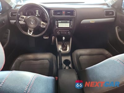 Zdjęcie 8 z 12 samochodu: 2012 VOLKSWAGEN JETTA GLI VIN:3VW4A7AJ5CM389277 - miniatura