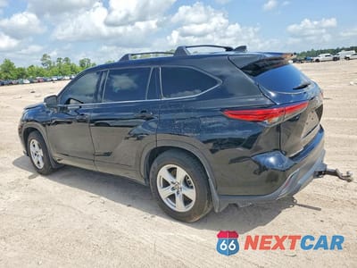 Drugie zdjęcie samochodu z przodu: 2022 TOYOTA HIGHLANDER LE VIN:5TDBZRBH1NS587805 - miniatura