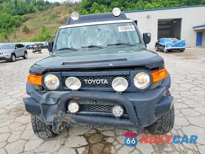Piąte zdjęcie samochodu w środku: 2011 TOYOTA FJ CRUISER BASE VIN:JTEBU4BF0BK111981 - miniatura