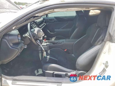 Zdjęcie 7 z 12 samochodu: 2023 TOYOTA GR 86 PREMIUM VIN:JF1ZNBE17P9765384 - miniatura