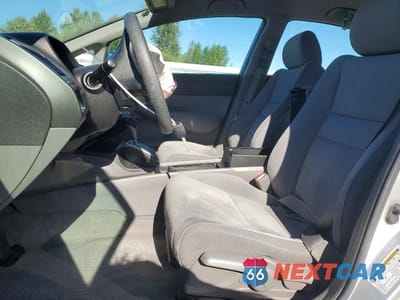 Zdjęcie 7 z 12 samochodu: 2010 HONDA CIVIC LX VIN:2HGFA1F58AH304708 - miniatura