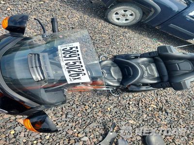 Piąte zdjęcie samochodu w środku: 2008 HONDA GL1800 VIN:1HFSC47F58A700478 - miniatura