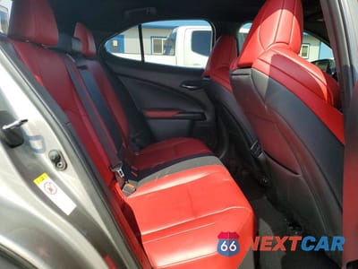 Zdjęcie 11 z 14 samochodu: 2019 LEXUS UX 200 VIN:JTHY3JBH8K2009277 - miniatura