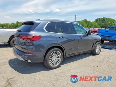 Trzecie zdjęcie samochodu z tyłu: 2019 BMW X5 VIN:5UXCR6C54KLL14800 - miniatura