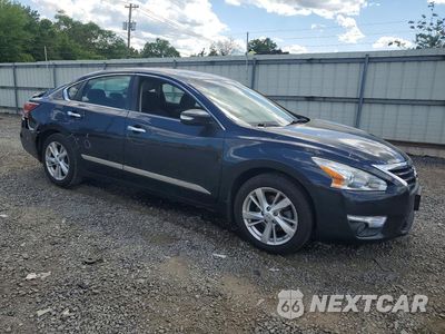Czwarte zdjęcie samochodu z boku: 2015 NISSAN ALTIMA 2.5 SV VIN:1N4AL3AP7FC205255 - miniatura
