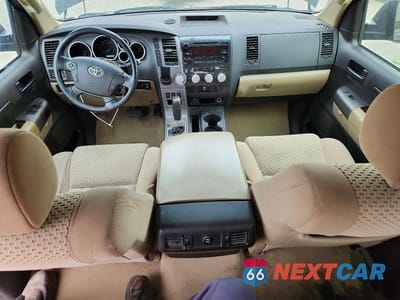 Zdjęcie 8 z 12 samochodu: 2010 TOYOTA TUNDRA CREWMAX SR5 VIN:5TFEY5F1XAX077818 - miniatura