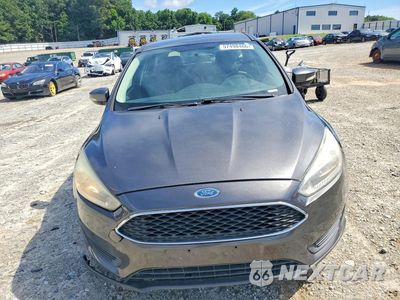 Piąte zdjęcie samochodu w środku: 2015 FORD FOCUS SE VIN:1FADP3K28FL364354 - miniatura