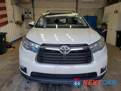 Piąte zdjęcie samochodu w środku: 2015 TOYOTA HIGHLANDER XLE VIN:5TDJKRFH7FS132081 - miniatura