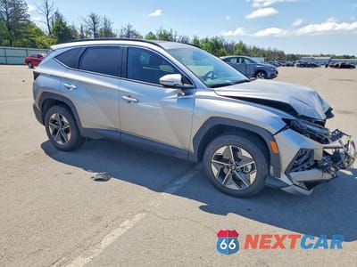 Czwarte zdjęcie samochodu z boku: 2025 HYUNDAI TUCSON SEL VIN:5NMJCCDE7SH448872 - miniatura