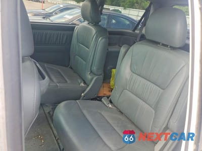 Zdjęcie 11 z 13 samochodu: 2004 HONDA ODYSSEY EXL VIN:5FNRL18974B064051 - miniatura