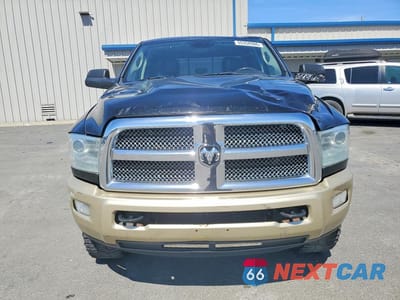 Piąte zdjęcie samochodu w środku: 2013 RAM 2500 LONGHORN VIN:3C6UR5GL4DG585680 - miniatura