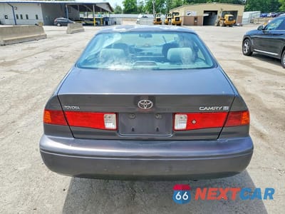 Zdjęcie 6 z 12 samochodu: 2000 TOYOTA CAMRY LE VIN:JT2BG22K7Y0442762 - miniatura