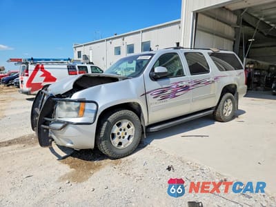 2011 CHEVROLET SUBURBAN K1500 LS 1GNSKHE39BR279085 - główne zdjęcie licytacji z USA - miniatura