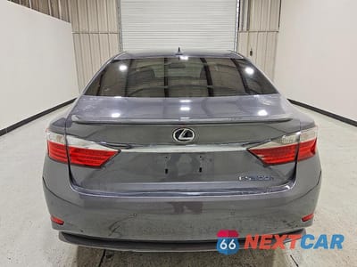 Zdjęcie 6 z 12 samochodu: 2013 LEXUS ES 300H VIN:JTHBW1GGXD2004601 - miniatura