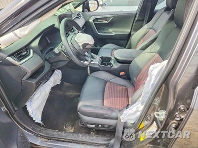 Zdjęcie 7 z 14 samochodu: 2025 TOYOTA RAV4 XSE VIN:JTMEB3FV8SD249369 - miniatura