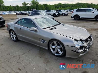 Czwarte zdjęcie samochodu z boku: 2005 MERCEDES-BENZ SL 500 VIN:WDBSK75F25F087301 - miniatura