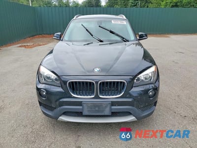 Piąte zdjęcie samochodu w środku: 2013 BMW X1 XDRIVE28I VIN:WBAVL1C50DVR91832 - miniatura