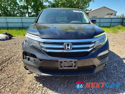 Piąte zdjęcie samochodu w środku: 2018 HONDA PILOT EXL VIN:5FNYF6H89JB009426 - miniatura